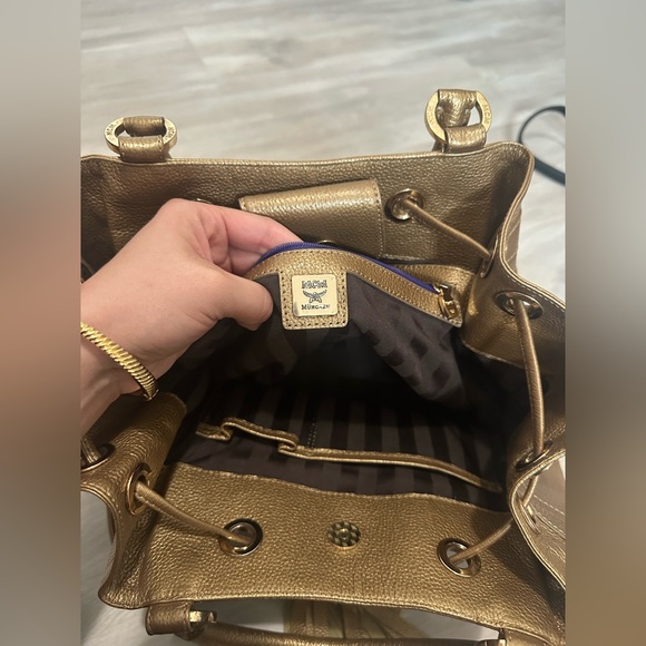 MCM HOBO CROSSBODY BAG - Picture 5 of 7